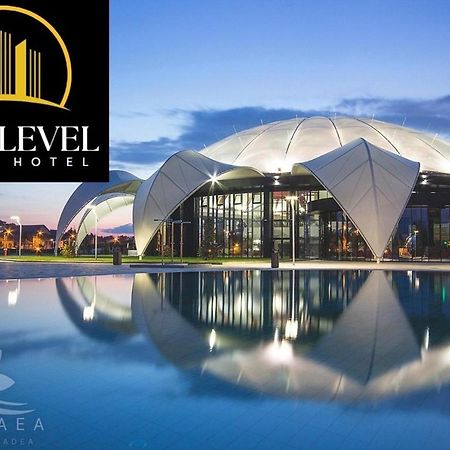 Next Level Apart Hotel Oradea Eksteriør billede